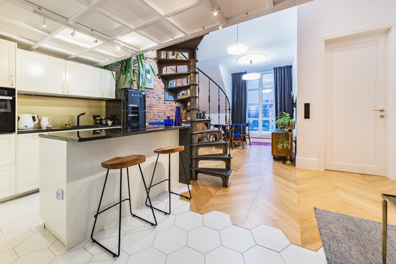 Retro Apartment Old Town Βρότσλαβ Εξωτερικό φωτογραφία